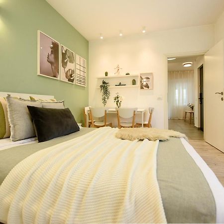 Spacious 1Br In The City Center - Amazing For Extended Stays Bucureşti Exterior foto