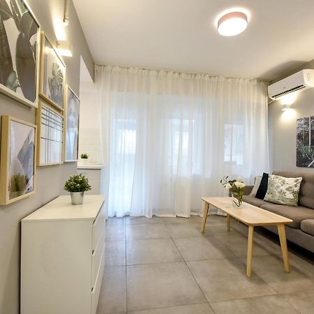 Spacious 1Br In The City Center - Amazing For Extended Stays Bucureşti Exterior foto