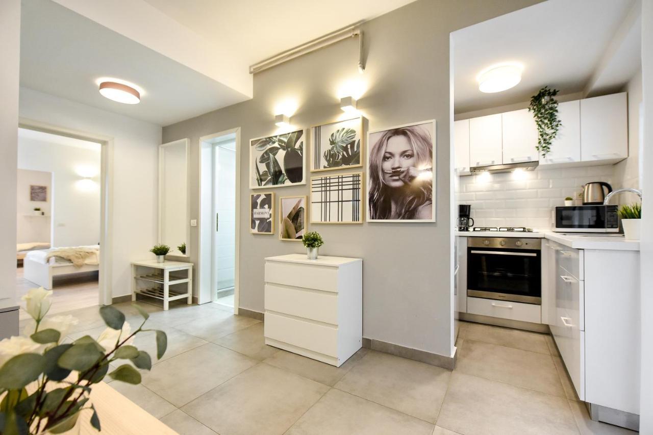 Spacious 1Br In The City Center - Amazing For Extended Stays Bucureşti Exterior foto