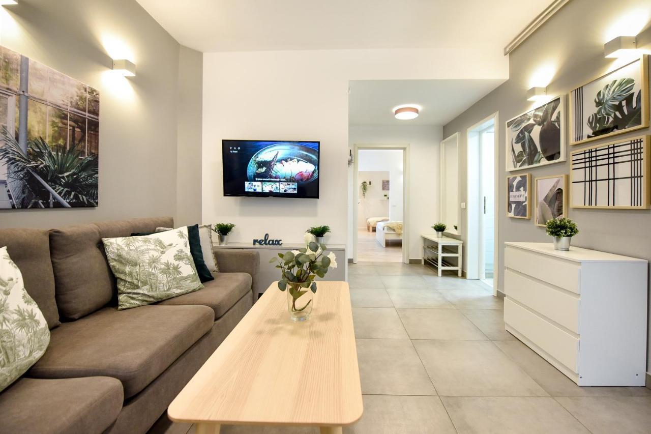 Spacious 1Br In The City Center - Amazing For Extended Stays Bucureşti Exterior foto